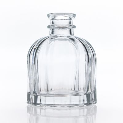 Wholesale Embossed Cosmetic Container Glass Perfume Bottles 100 ml diffuser bottle round
