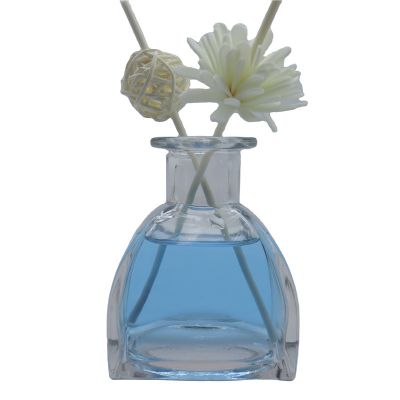 Wholesale Clear Empty Aromatherapy Glass Bottle Reed Diffuser Bottles 140 Ml Decorative