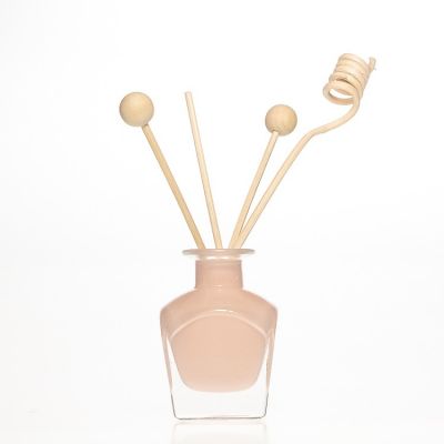 Factory Sale Customize 50ml Pink Colored Square Luxury Diffuser Bottles With Rattan Sticks