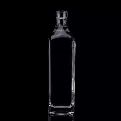 China Manufacturer Fancy Thick Bottom Square Glass Bottle Short Neck 500ml Liquor Botte With Cork