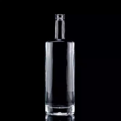 Large Capacity Volume 1750ml 1000ml Glass Bottles For Liquor Customized Round Vodka Bottle