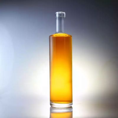 High Quality Extra Flint 750ml Vodka Glass Bottle Cylinder Shaped Bottle With Cork