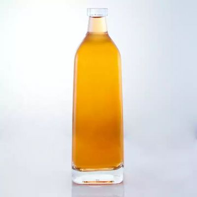 Mexico Hot Sale Extra Flint 75cl Vodka Glass Bottle Clear Square Shaped Liquor Bottle For Wholesale