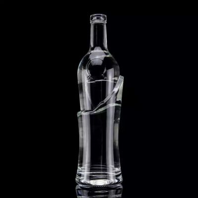 Factory Direct Sale Whisky Glass With Unique Design Carved Clear Super Flint Glass 500ml700ml750ml Whisky Glass Spirit Bottle