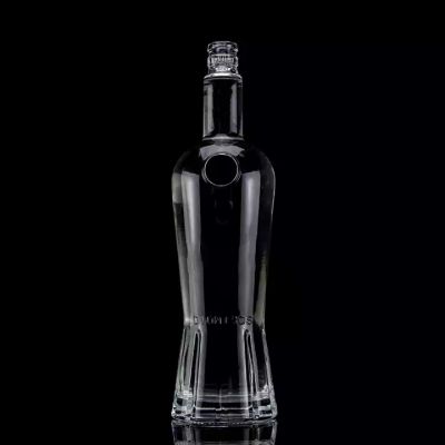 China Factory Outlet Super Flint Glass Custom Carved Unique Design 500ml700ml750ml High Quality Clear Whiskey Bottle