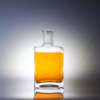 Factory Direct transparent square 500ml 700ml glass bottle spirits whiskey high quality flat whiskey square wine bottle