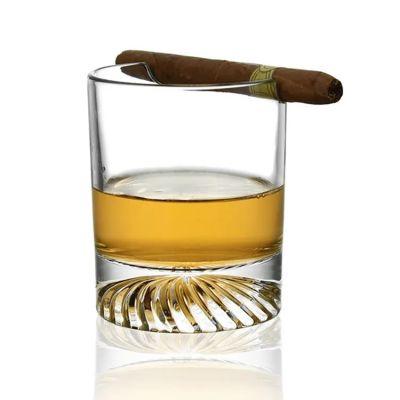Wholesale Lead Free High Quality Cigar Whiskey Glass With Cigar Holder Creative Thickened Cigar Whisky Glass Thread Cup