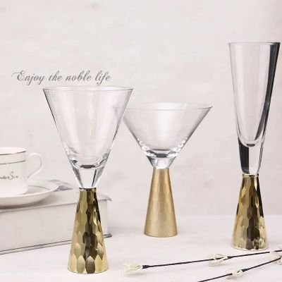 Customized Fancy Electroplate Thick Stem Gold Engraved Champagne Wedding Party Hammered Wine Glasses