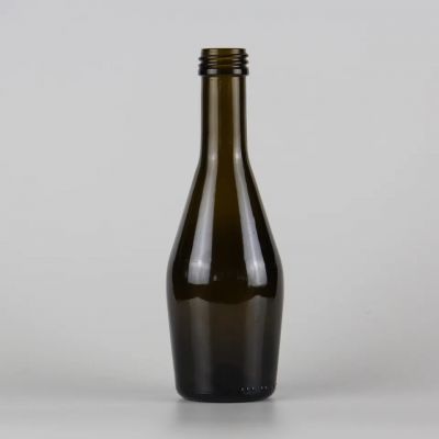 Wholesale 200ml antique green screw cap wine glass bottle on sale