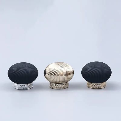 Top Quality Ball Round Cosmetic Galvanised Aluminum Zamak Zamac Metal Matte Black Silver Perfume Bottles Caps Covers