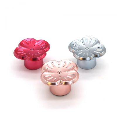 Best selling flower shape plastic perfume bottle cap aromatherapy cap perfume cap logo customization
