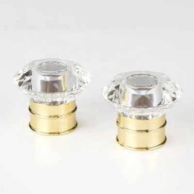 Crown shaped plastic bottle caps for perfume bottles