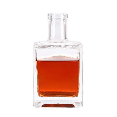 Good Quality Square glass whiskey bottle Customized Logo Customised whiskey bottle decanter bottle for Sale