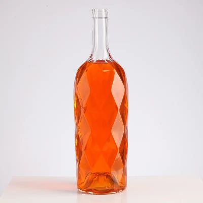 White Glass Spirit Liquor Bottle Engraved Glass Bottle Vodka Whisky Brandy Gin Bottle