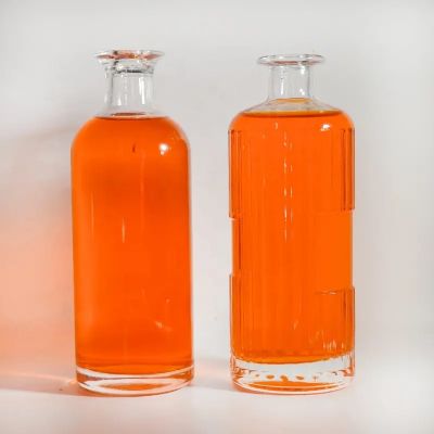 Custom Shape 100ml 375ml 700ml 750ml Glass Bottle Wholesale Rum Whiskey Liquor Gin Wine Spirit Vodka Bottle With Sealed Cork Lid