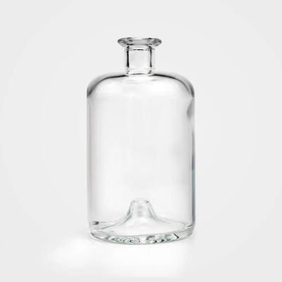 Wholesale High-End Round 750Ml Vodka Spirit Bottle With Rum Cork Gin Liquor Glass Bottle