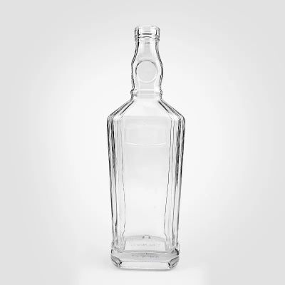Wholesale Customized Vodka Brandy Whiskey Flat Wine Bottle 500ml 700ml Glass Beverage Juice Bottle With Lid
