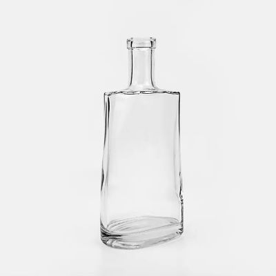Factory Custom Colored Empty Transparent Flint 500 ml 750 ml rum glass bottle for vodka whiskey gin bottle