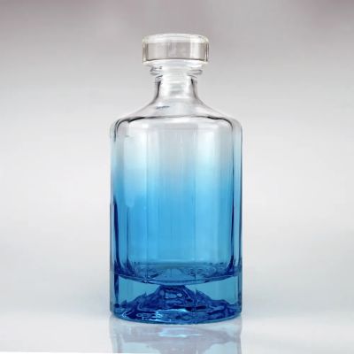 Empty Clear Glass Vodka Whiskey Bottles 500ml Super Flint Glass Liquor 700ml Spirit Bottles With T Cork