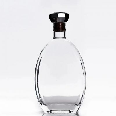 Hot selling luxury custom flat bottle 500ml whiskey rum brandy XO spirit glass bottle with cork screw cap