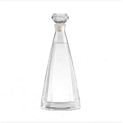 Custom 700ml 750ml Empty Rum Whisky Vodka Spirit Glass Liquor Bottle With Cork