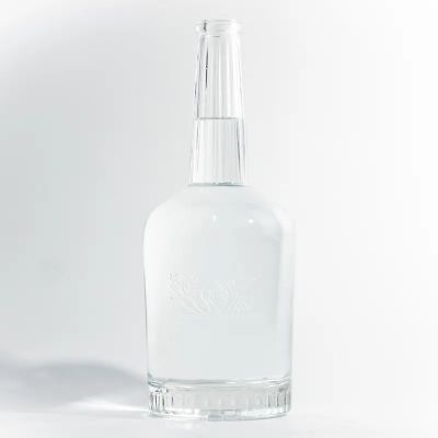Good Quality Empty 500ml 750ml 1l Whisky Vodka Bottle Customized Vodka Glass Bottle