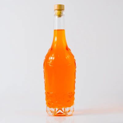 China factory tip-resistant beverage/oil/wine glass bottle with flat mouth