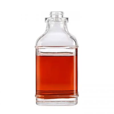Factory Price Clear Glass Empty Wine Bottle 750ML Square Round Glass Liquor Bottle