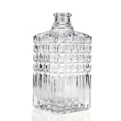Customized Transparent Glass Bottle With Cap For 500ml Whiskey Bottles