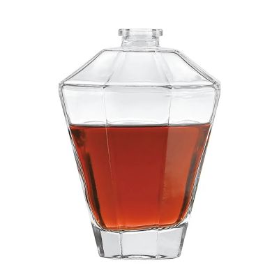 China Supplier Super Flint Glass Bottle Empty Clear Bottle for Whisky Vodka Brandy With Cork Stopper