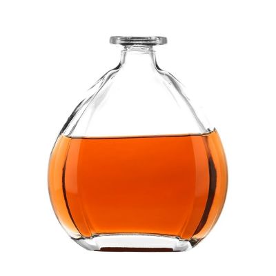 China Factory Unique Style Customized Super Flint Glass Bottle for Alcoholic Glass Bottle with Cork