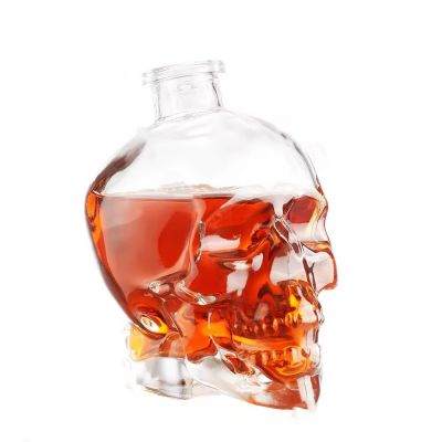 wholesale Vodka Wine Skull Decanter 750ml Glass bottle Whiskey Decanter high flint glass bottle for Liquor With Cork Stopper