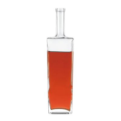 China Manufacturer Wholesale Glass Bottle Liquor 500ml with Screw Super Flint Glass in Bulk