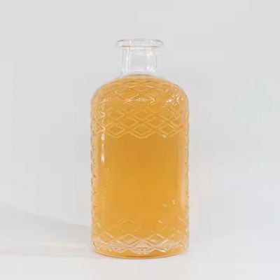 500ml 700ml High End Round Brandy Wine Flint Spirit Liquor Alcohol Vodka Whisky Rum Glass Bottle with Cork