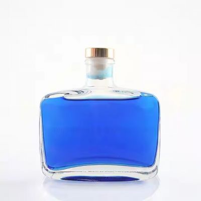 Wholesale 250ml 350ml 400ml 1000ml Square Empty Glass Bottle for Whisky Vodka Beverage Water With Synthetic Cork