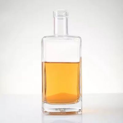 Custom Transparent Clear Square Gin Whiskey Vodka Spirit Liquor Wine 500ml Empty Thickness Bottom Glass Bottle With Glass Lid