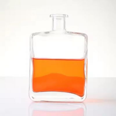 Customized Vodka Whisky Bottle With Customizable Size 700ml Vodka Spirit Bottle Vodka Alcohol Bottle
