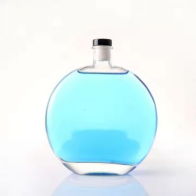 Wholesale Empty High Quality 200ml 500ml Flat Round Gin Glass Bottle for Coffee Liquor Wine Glass Bottle With Cork Stopper