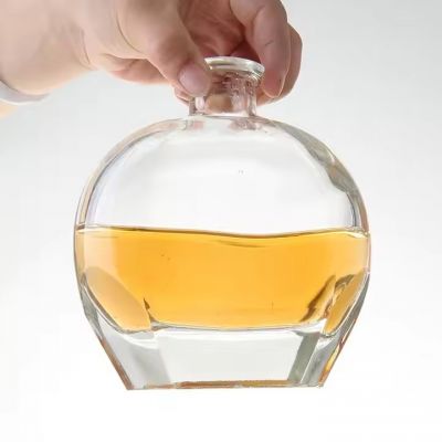Empty Clear High Quality Vodka Glass Bottle Unique 750ml Bottles Glass Round Shaped Glass Whisky Bottles With Cork Stopper