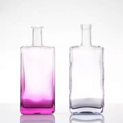 Custom Color Square Glass Bottles 500ml and 700ml for Whiskey Vodka Brandy With Cork for Wine Tequila Champagne