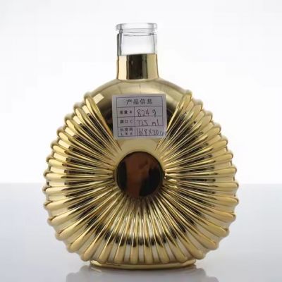 700ml Luxury Hot Selling Unique Reusable Electroplate Sliver Gold Screw Cap Glass Liquor Bottle Manufacturers Glass Bottle