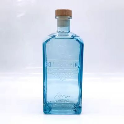 Custom Light Blue Square Glass Bottle New Design With Embossed Logo Empty Tequila Vodka Gin 750ml 500ml Cork Sealing Box Packing