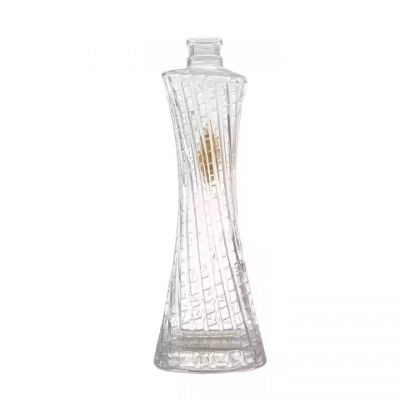 Free Sample Trendy Design Empty Glass Thin Tall Custom Crystal Brandy Vodka Gin Rum Whisky Alcohol Bottle Liquor With Cork