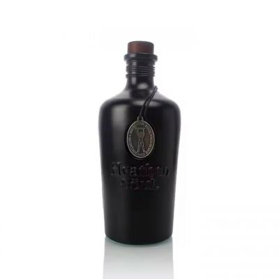 700ml 750ml Bespoke Embossed Logo Matt Metal Labels Vodka Gin Glass Bottle