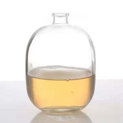 In Stock Wholesale Empty Clear Frosted Round Whiskey Liquor Beverage Round Vodka Gin Rum Alcohol Sealing Glass Liquor Bottle