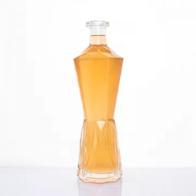 Wholesale Custom 700ml Empty Glass Liquor Bottle Vodka Gin Bottle with Glass Cap Glass Bottle Factory