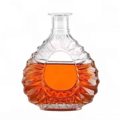 China Supplier Wholesale Super Flint Glass 750ml Transparent Whiskey Liquor Brandy Glass Bottle