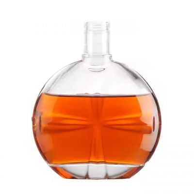 High Quality 700ml Whisky Liquor Vodka Gin Tequila Wine Glass Spirits Glass Bottle with Crok