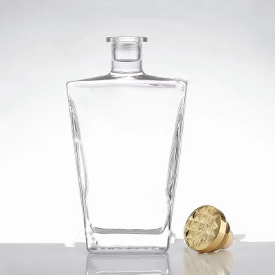 Gin Liquor Supplier 500ml 750ml Beer Bottle Beverage Hot Stamping Cork Whisky Beer Water Glass Factory Price Modern Glass Bottle