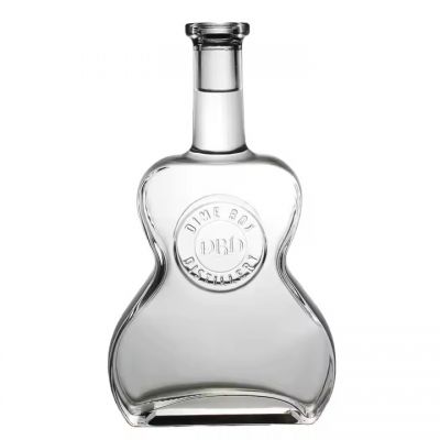 High Quality Unique Glass Bottles 750ml for Liquor Vodka Rum with Lid